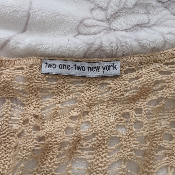 Crochet cream color cardigan sz about M - Picture 3 of 5